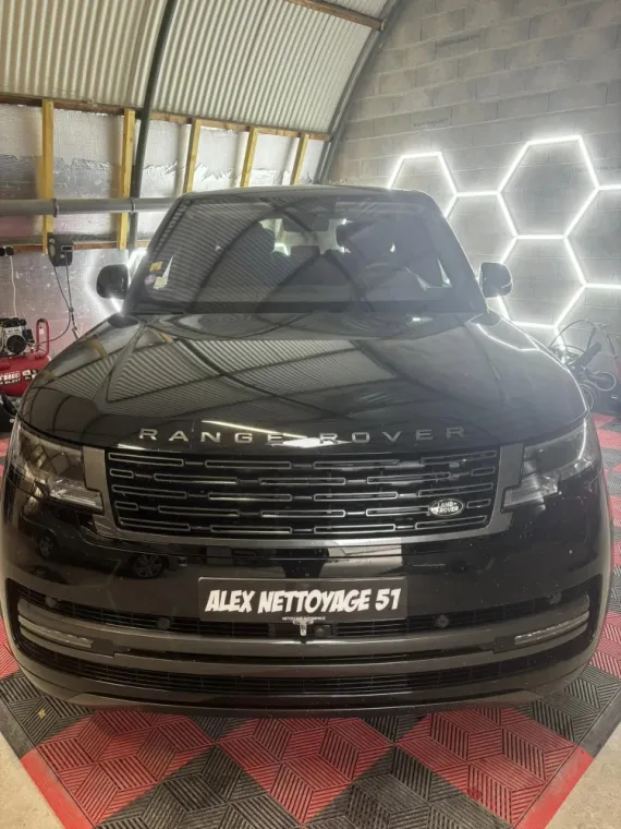nettoyage intérieur et extérieur d'un véhicule 4x4 à Reims, Reims, Alex Nettoyage 51