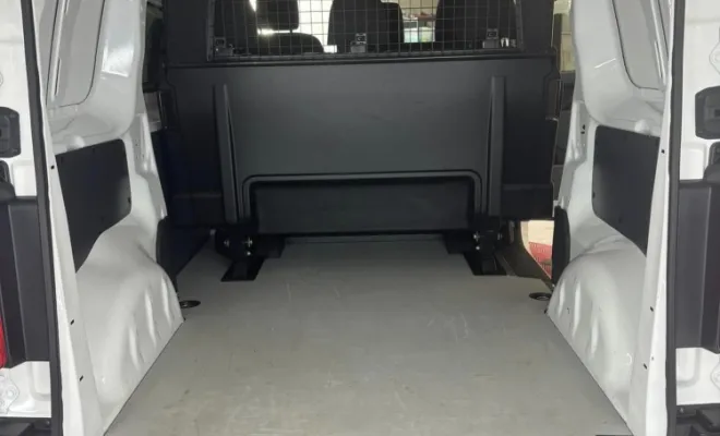 nettoyage intérieur complet et extérieur d'un véhicule utilitaire à Reims, Reims, Alex Nettoyage 51