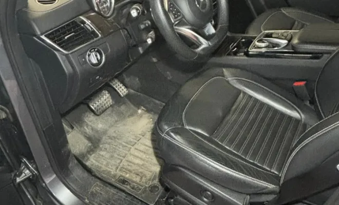 nettoyage intérieur et extérieur d'un véhicule 4x4 à Reims, Reims, Alex Nettoyage 51