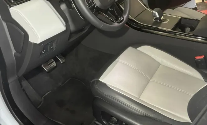 nettoyage intérieur et extérieur d'un véhicule SUV à Reims, Reims, Alex Nettoyage 51