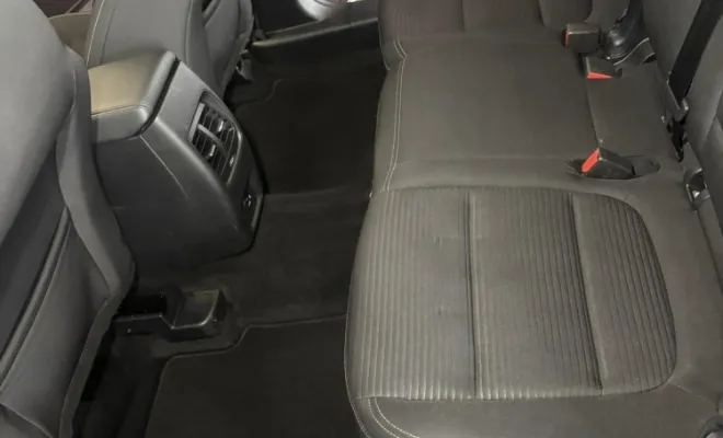 nettoyage intérieur complet et extérieur d'un véhicule SUV à Reims, Reims, Alex Nettoyage 51