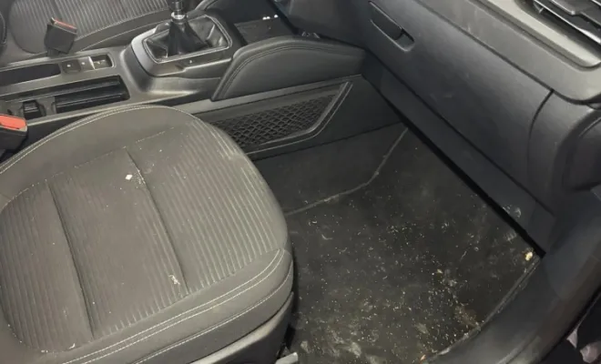 nettoyage intérieur complet et extérieur d'un véhicule SUV à Reims, Reims, Alex Nettoyage 51