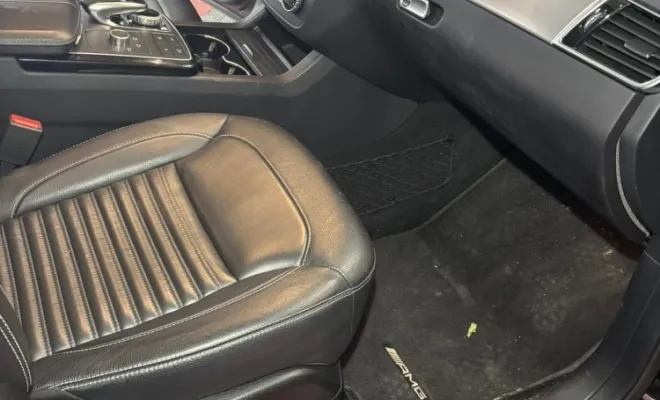 nettoyage intérieur et extérieur d'un véhicule SUV à Reims, Reims, Alex Nettoyage 51
