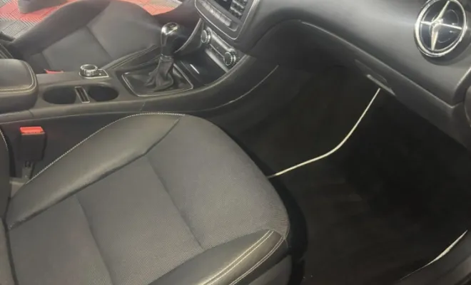 nettoyage intérieur complet d'un véhicule Mercedes Class A à Reims, Reims, Alex Nettoyage 51