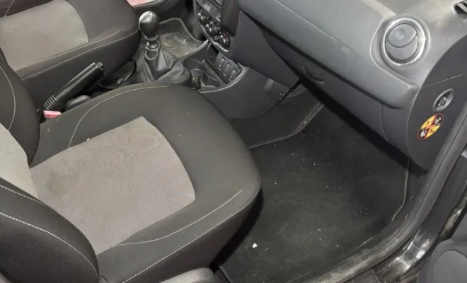 nettoyage intérieur complet et extérieur d'un véhicule SUV à Reims, Reims, Alex Nettoyage 51