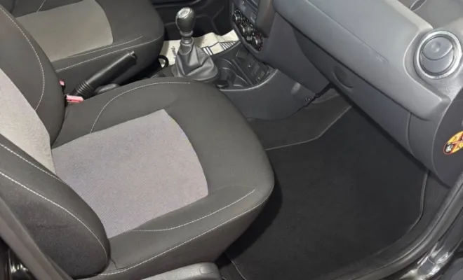 nettoyage intérieur complet et extérieur d'un véhicule SUV à Reims, Reims, Alex Nettoyage 51