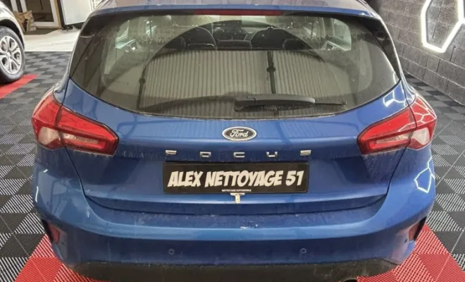 nettoyage intérieur complet et extérieur d'un véhicule à Reims, Reims, Alex Nettoyage 51