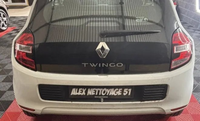 nettoyage intérieur complet et extérieur d'un véhicule à Reims, Reims, Alex Nettoyage 51