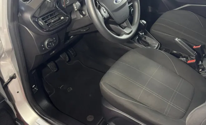 nettoyage intérieur d'un véhicule à Reims, Reims, Alex Nettoyage 51