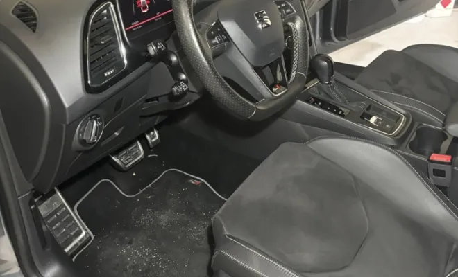 nettoyage intérieur complet de véhicule Seat Leon Cupra à Reims , Reims, Alex Nettoyage 51